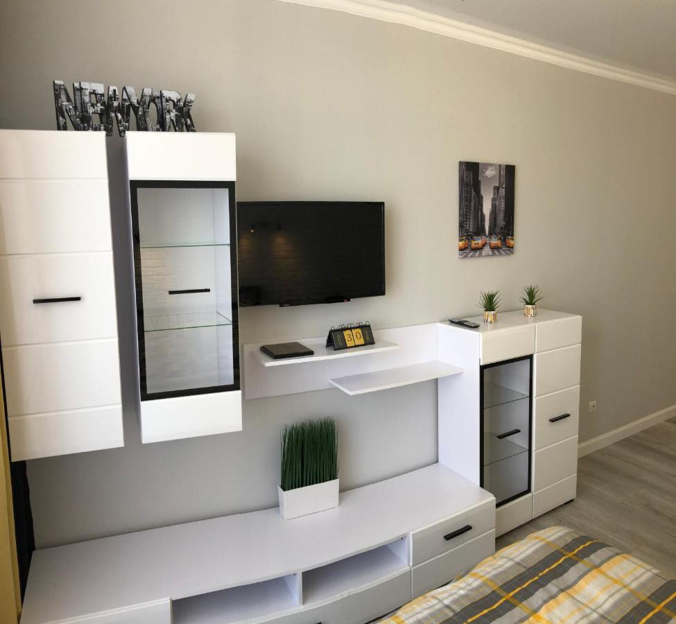 Apartment Studio New York 45 Irpin Bagian luar foto